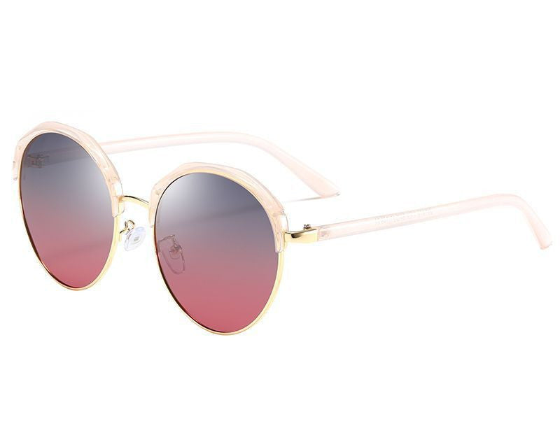 Stylish Women's Travel Sunglasses