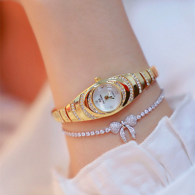 Stunning Full Diamond Gold Watch for Women: Fashionable Bracelet Timepiece