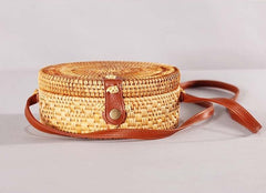 Handwoven Round Rattan Bag Women Beach Straw Crossbody Bag Chic Shoulder Bag with Leather Strap