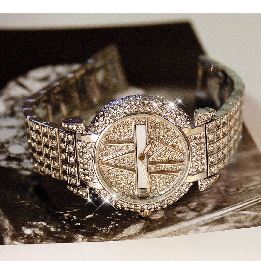 Luxury Women's Watch: Diamond-Studded Stainless Steel Quartz Timepiece